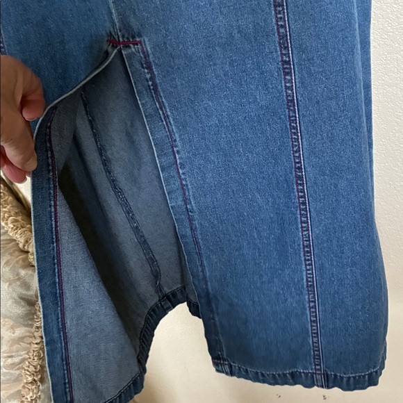 TY Original Wear Denim Skirt & Red Roses, red topstitch, back zip & slit. 16 - Picture 8 of 17